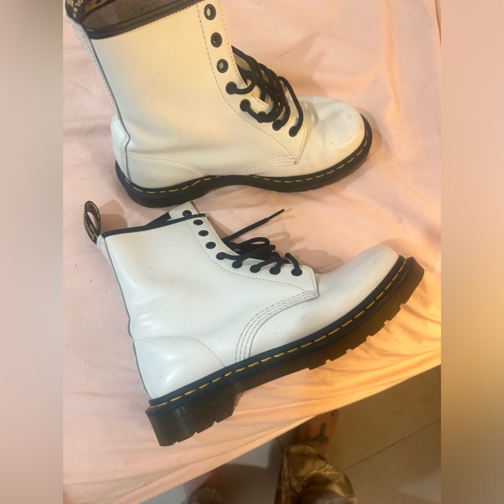 Boots - Picture 3 of 3